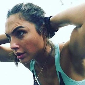Gal Gadot Body Workout & Diet Photos
